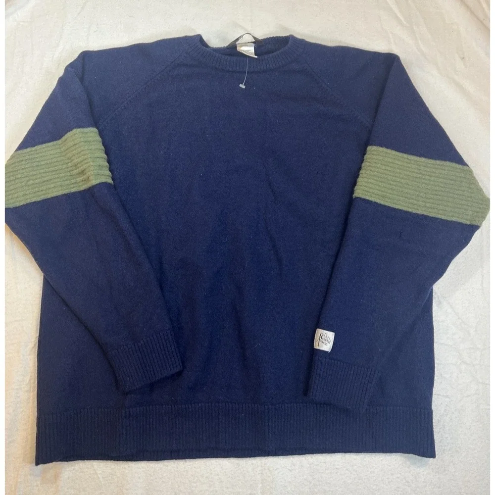 The North Face Men's Sweater Navy 100% Wolf Pullover Crewneck